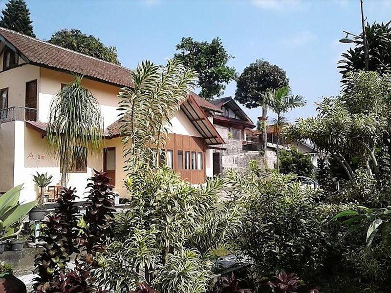 Villa Tunas Alam Mutiara Puncak Exterior foto